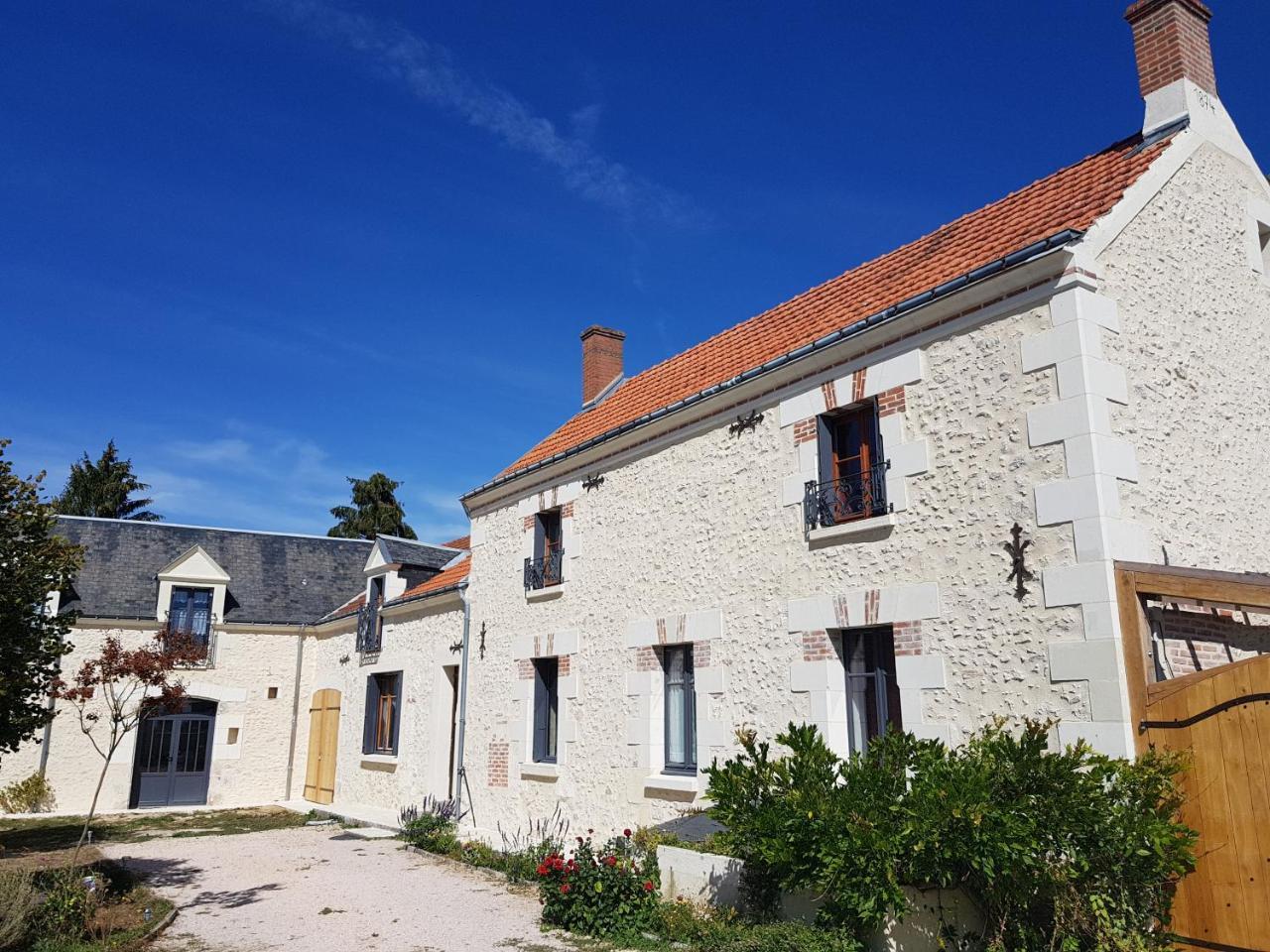 Отель Le Clos De La Briollerie Tauxigny Экстерьер фото